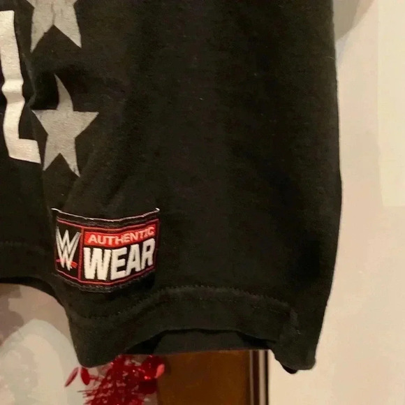 WWE-AJ Styles Tee - Picture 3 of 6